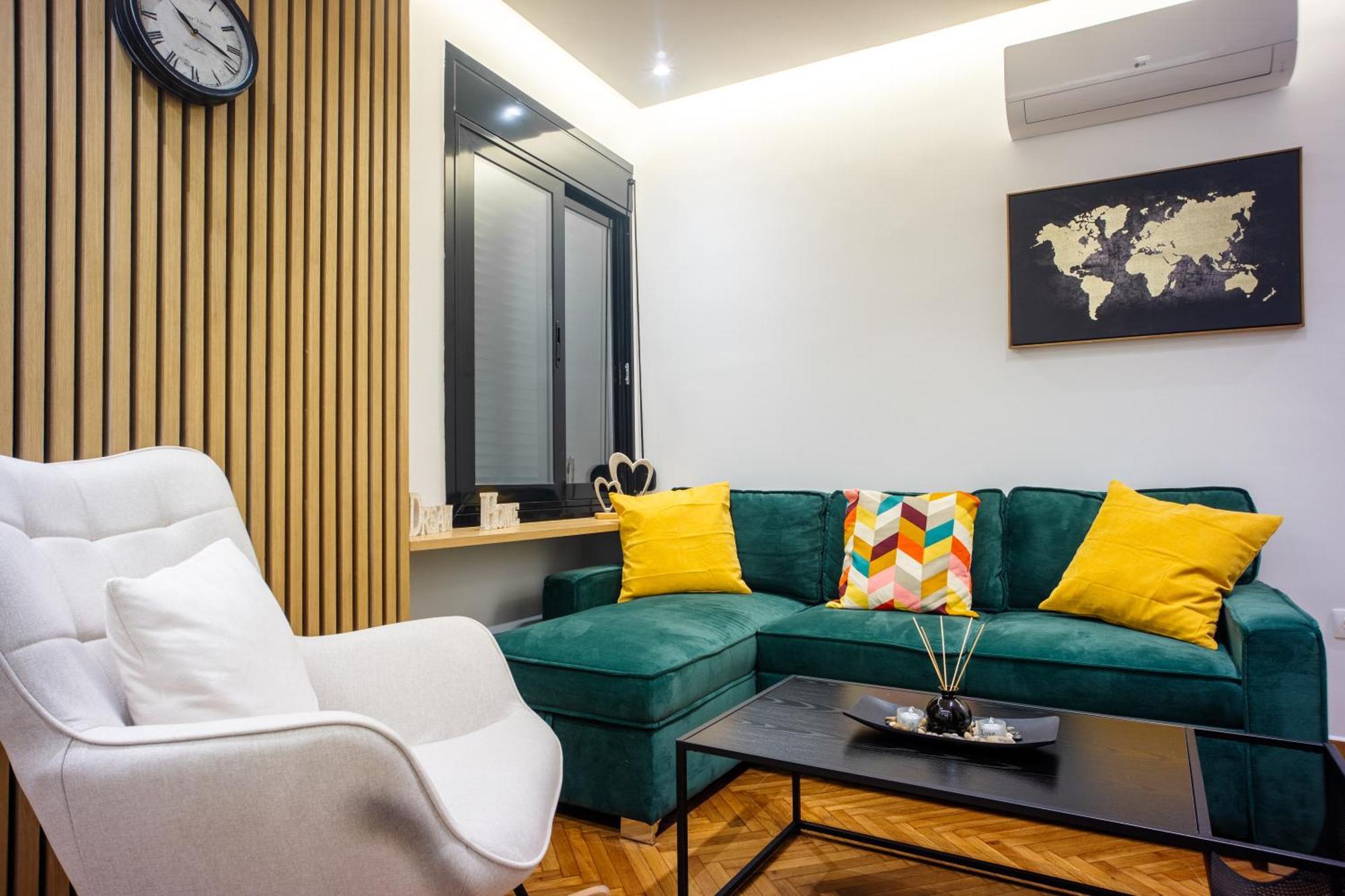 Explore Athens Kolonaki Base Экстерьер фото